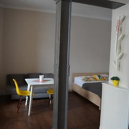 Апартаменты Sunny In The Center Of