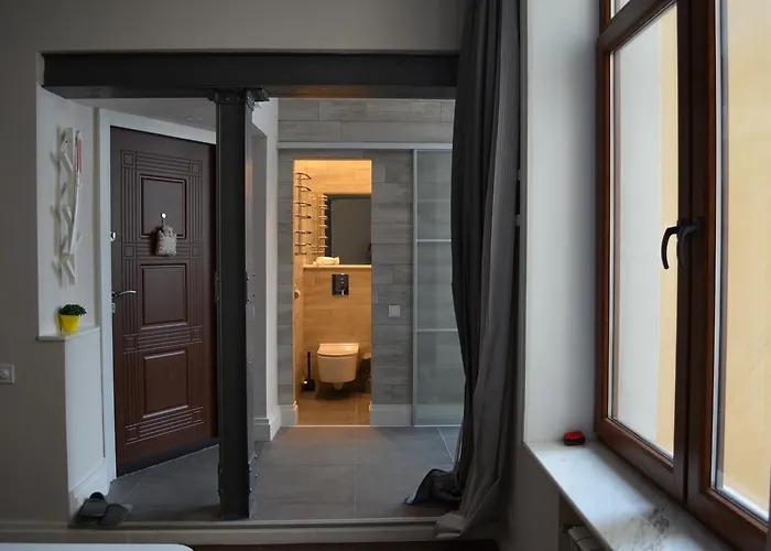 Sunny In The Center Of דירה *